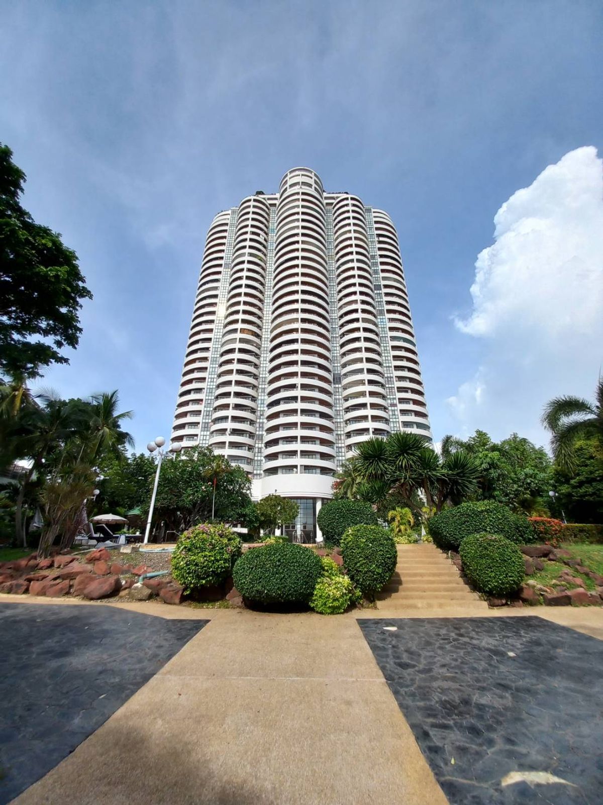 Krisada Golden Condo Cliff and Park Krisada Golden Condo Cliff and Park