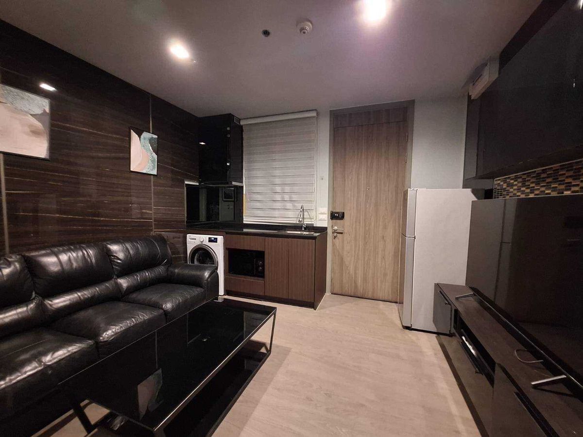 Condo for Sale: A Space I.D. Asoke-Ratchada 33 sq.m., Near MRT Rama 9 Condo for Sale: A Space I.D. Asoke-Ratchada 33 sq.m., Near MRT Rama 9