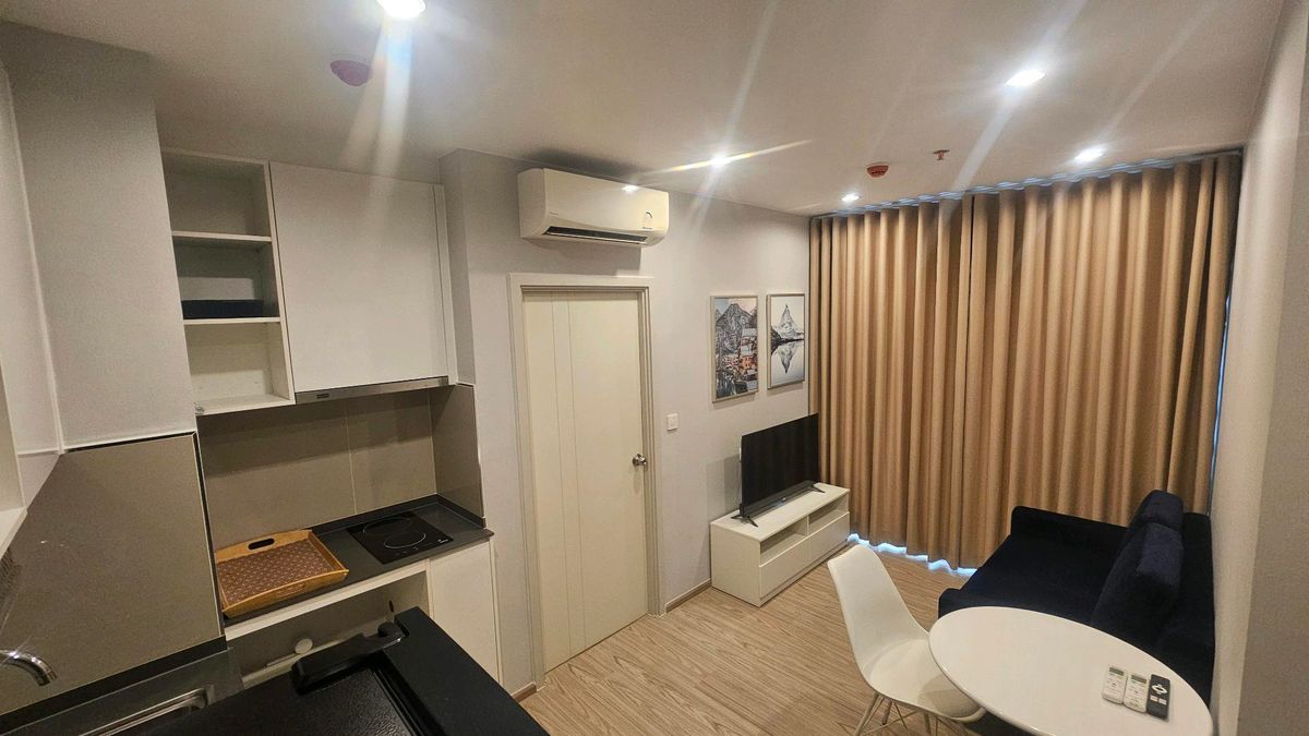 Urgent, The Tree Hua Mak, Internet !!!!! Bought 5 million for sale, only 3.45 million, 2 bedrooms, 2 bathrooms. MRT (Yellow Line) 💖 Usable area 42.38 sq.m. 2 Bed Room, call 0910828888 Urgent, The Tree Hua Mak, Internet !!!!! Bought 5 million for sale, only 3.45 million, 2 bedrooms, 2 bathrooms. MRT (Yellow Line) 💖 Usable area 42.38 sq.m. 2 Bed Room, call 0910828888