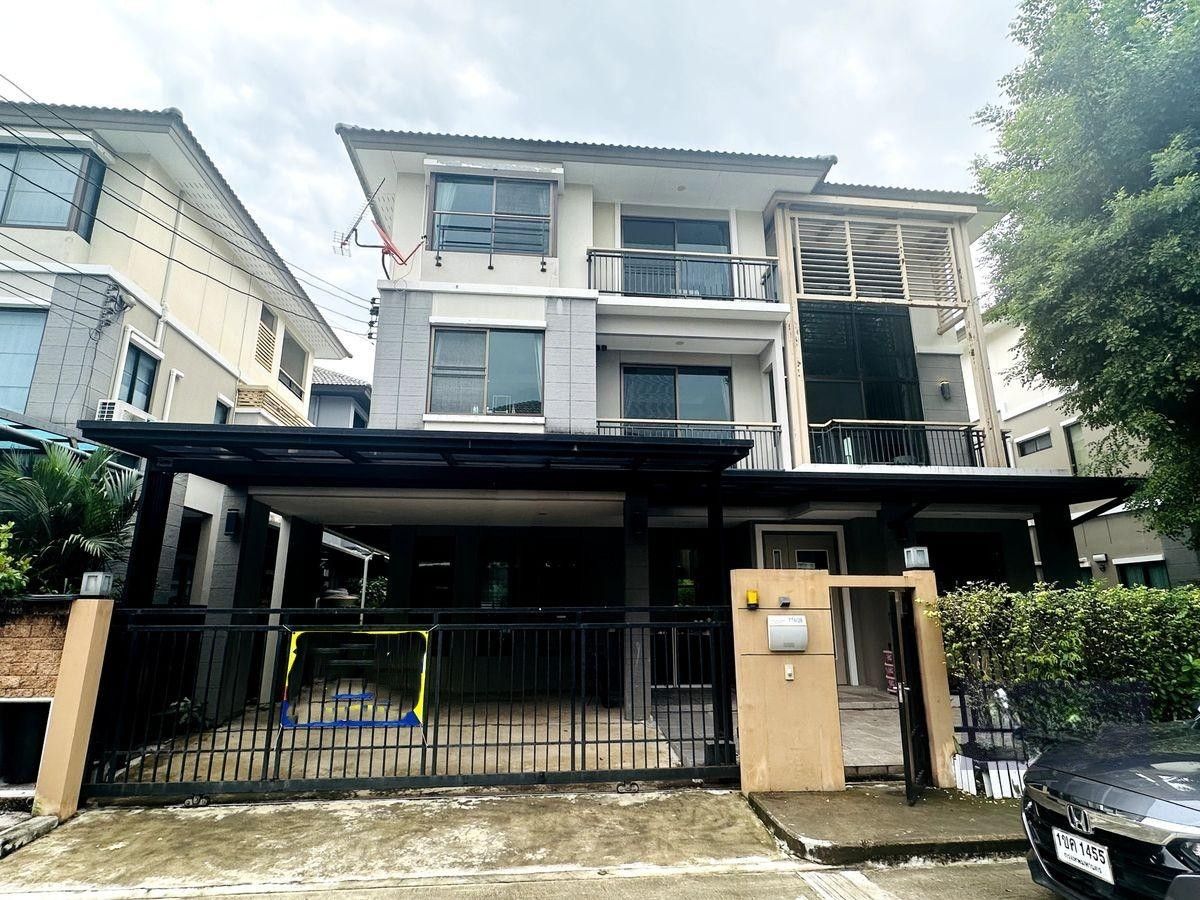 ✨ Luxury 3-Storey Single House at The Plant Elite Pattanakarn 38 Fully built-in furnished, move-in ready Prime location near Thonglor ✨ Luxury 3-Storey Single House at The Plant Elite Pattanakarn 38 Fully built-in furnished, move-in ready Prime location near Thonglor