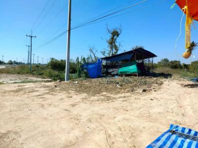 ขายที่ดิน 4-0-80 ไร่ ติดถนนหมายเลข 2083 ใกล้วิทยาลัยเกษตรและเทคโนโลยียโสธร