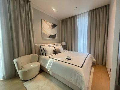 🔥For urgent rent🔥Twenty Eight Chidlom, luxuriously decorated with walk-in closet furniture in both rooms, rare items!! Ready to move in