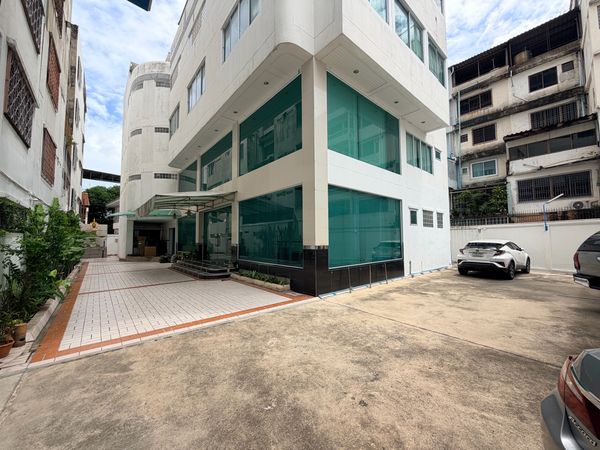 OFFICE / Warehouse for rent (with elevator), size 450+590 sqm. Charoen Nakhon 34, near BTS, Krung Thon Buri, Sathorn Silom  