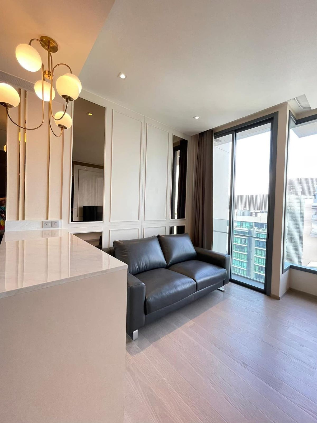 ● Prime Location ● ชั้น 25+ | 1 ห้องนอน 51.19 ตร.ม. | คอนโดใกล้ MRT สุขุมวิท 3 นาที, มศว. 3 นาที, เทอร์มินอล 21 4 นาที