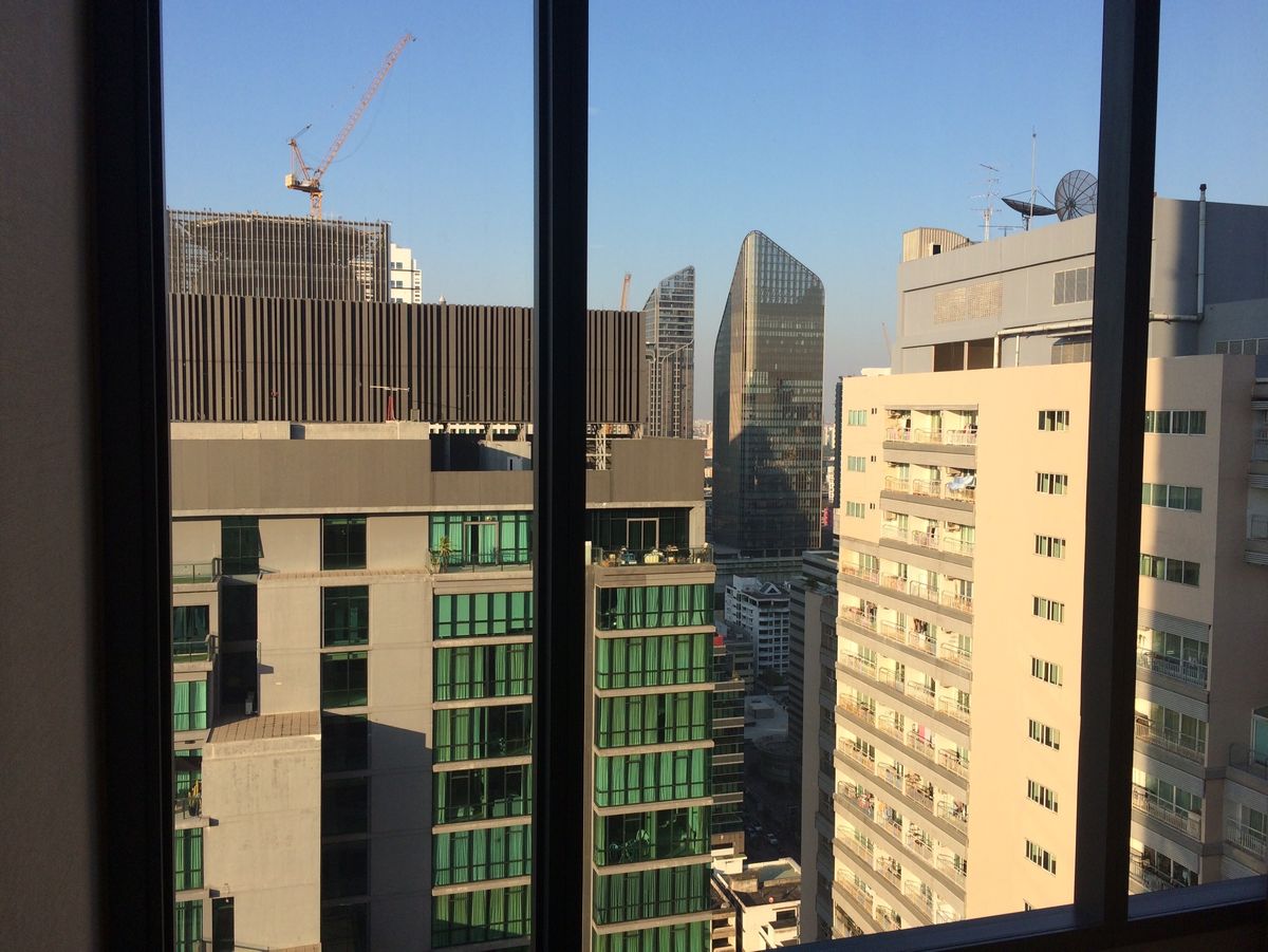 Rent or sell The Esse Asoke, 29th floor, north Rent or sell The Esse Asoke, 29th floor, north