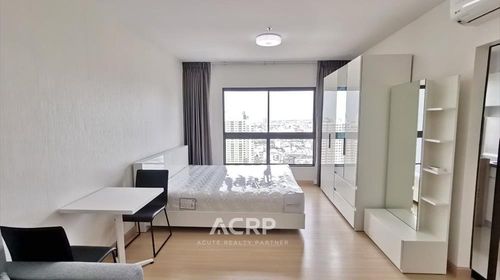 Condo for sale with tenant at Supalai Loft, near Talat Phlu BTS Station.