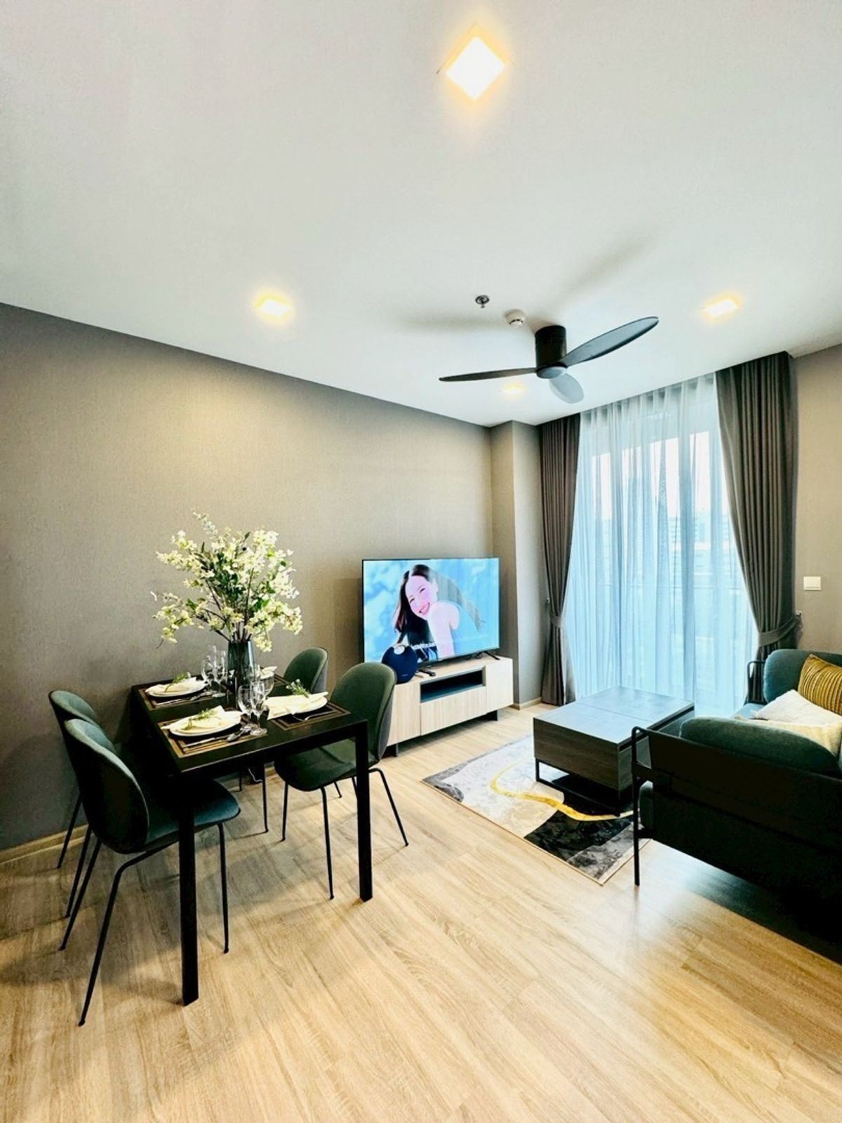 Selling 2 bedrooms, XT, Phayathai, only 9.5 million