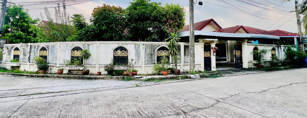 Single house for sale, 102.8 sq.w., River Park Village, Soi 12, near Thupatemi Golf Course