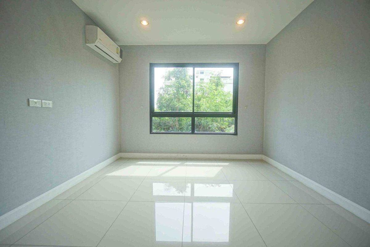 Condo for Sale: The Brill Condo, 42.03 sq.m., Near Central Ladprao Condo for Sale: The Brill Condo, 42.03 sq.m., Near Central Ladprao
