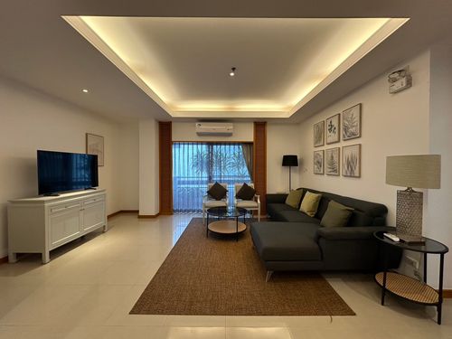 ✨ Spacious 3-Bedroom Condo with Beautiful Views and Full Amenities, Close to BTS/MRT, Convenient Transportation, Ready to Move In Immediately
