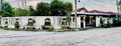 Single house for sale, 102.8 sq.w., River Park Village, Soi 12, near Thupatemi Golf Course