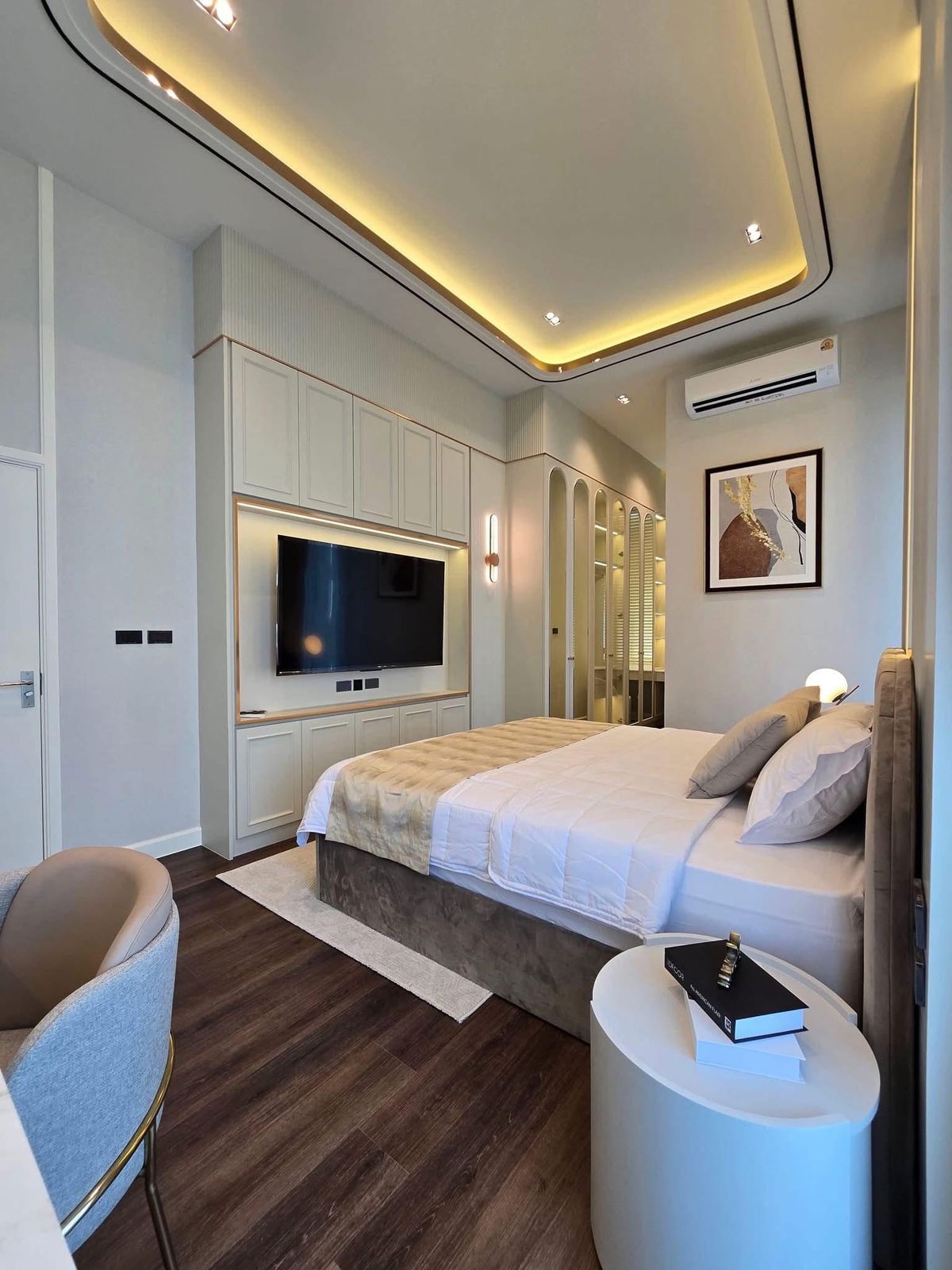 Luxury decoration house, special price, Bangkok Boulevard, Bangna km. 5 Luxury decoration house, special price, Bangkok Boulevard, Bangna km. 5
