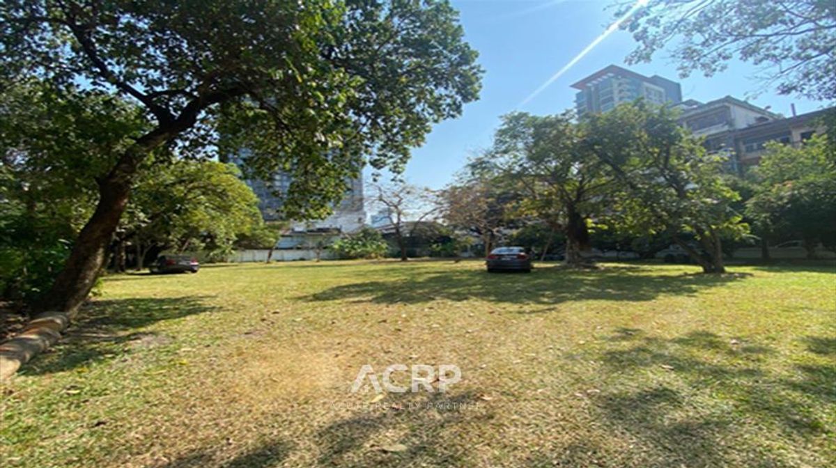 Land for sale on Sukhumvit Road, Potential Location near BTS Punnawithi only 100 meters. – รูปที่ 2
