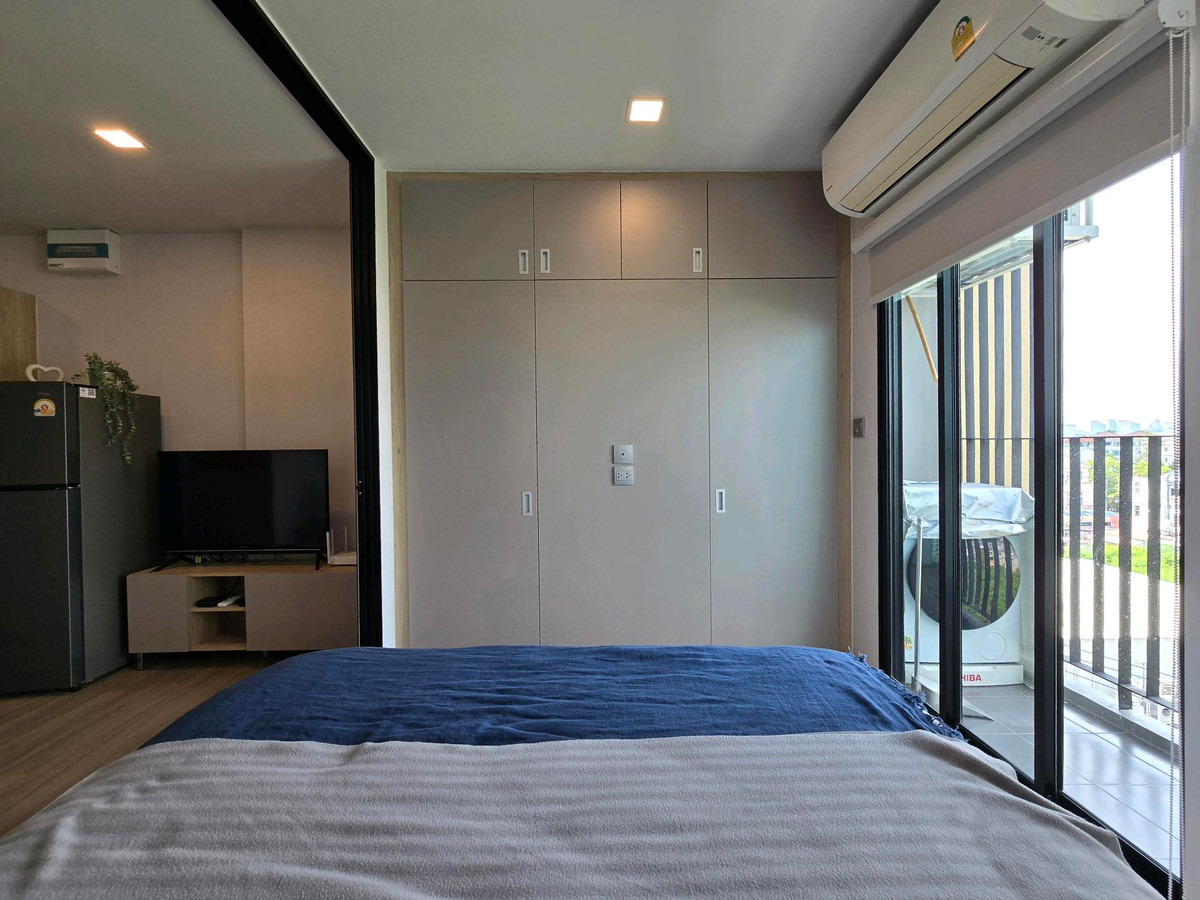 ให้เช่า 14,000 บ./ด. แต่งครบทั้งห้องตามภาพ T.0993969397 คอนโดแอทโมซ รัชดา-ห้วยขวาง ใกล้โรงเรียนนานาชาติ ซอยสหการประมูล – รูปที่ 4