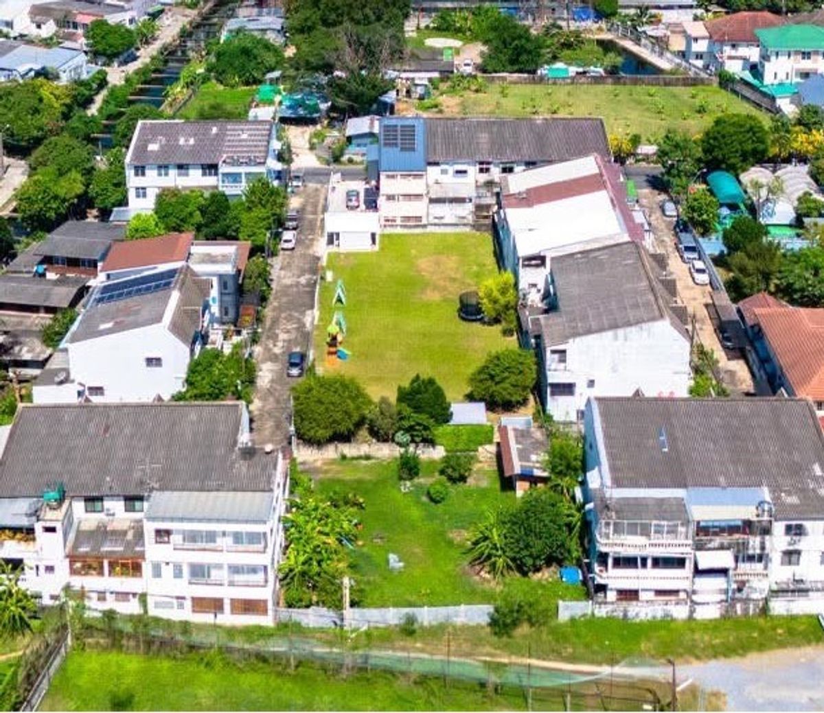 ♠ Prime Location ♠ ขนาดที่ดิน 292.00 ตร.ว. | รูปสี่เหลี่ยมผืนผ้าสวย ถมแล้ว ที่ดินสีน้ำตาล | ใกล้เซนทรัลลาดพร้าว , ยูเนียนมอลล์ , ห้าแยกลาดพร้าว , สวนลุมไนท์พลาซ่า ♠ Prime Location ♠ ขนาดที่ดิน 292.00 ตร.ว. | รูปสี่เหลี่ยมผืนผ้าสวย ถมแล้ว ที่ดินสีน้ำตาล | ใกล้เซนทรัลลาดพร้าว , ยูเนียนมอลล์ , ห้าแยกลาดพร้าว , สวนลุมไนท์พลาซ่า