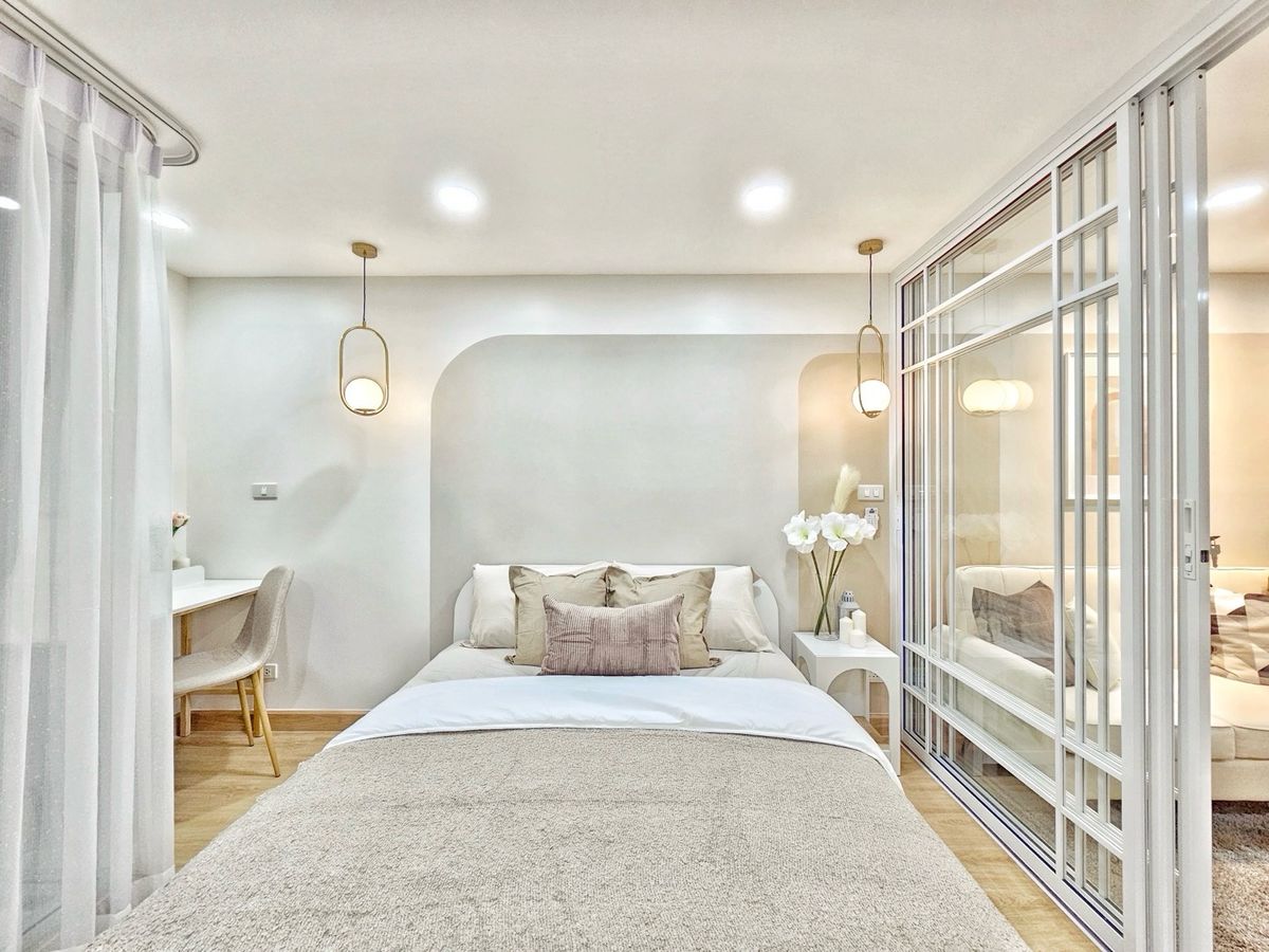 #Minimol, Ratchada zone, sweet room, excellent view, complete with Ready to serve hot.  Light installments, starting at 7,000 baht, middle price The new renovated room raises the room, everything is worthwhile.