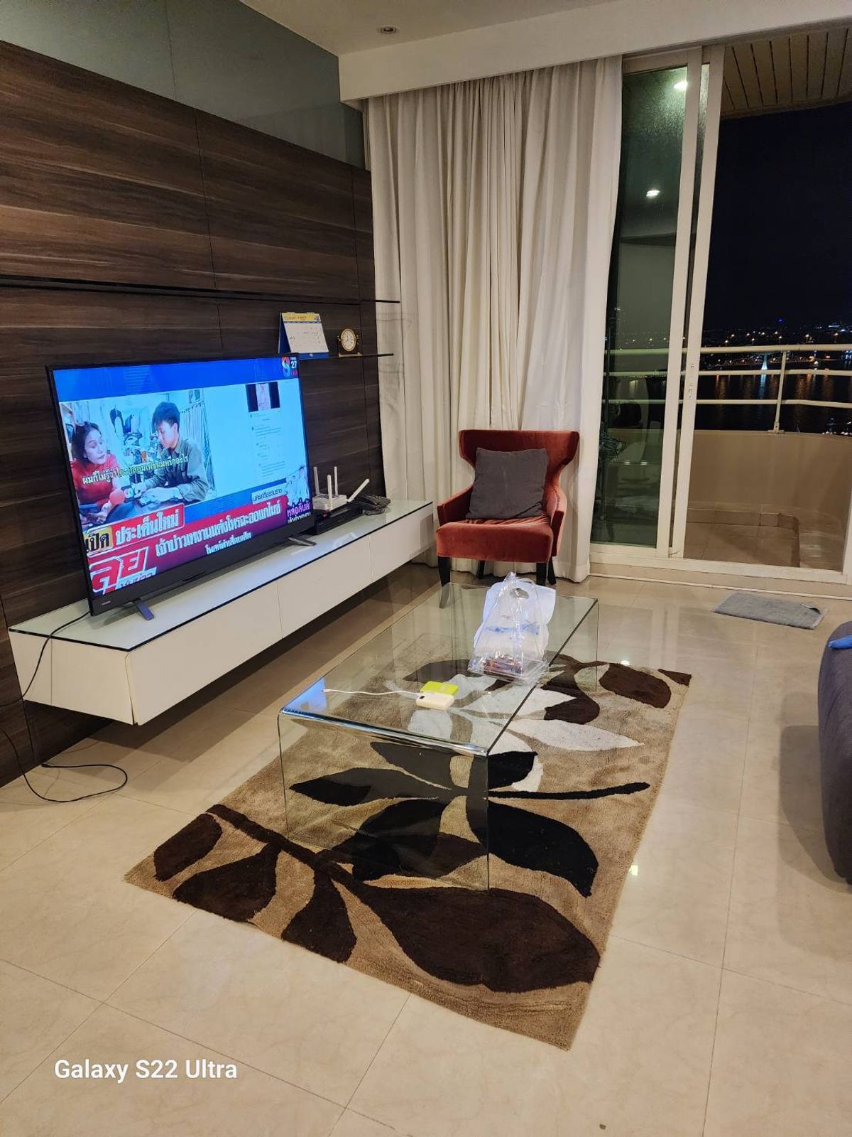 94sqm Beautiful, Riverside 2 bedrooms condo for rent at Watermark – รูปที่ 4