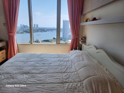 94sqm Beautiful, Riverside 2 bedrooms condo for rent at Watermark