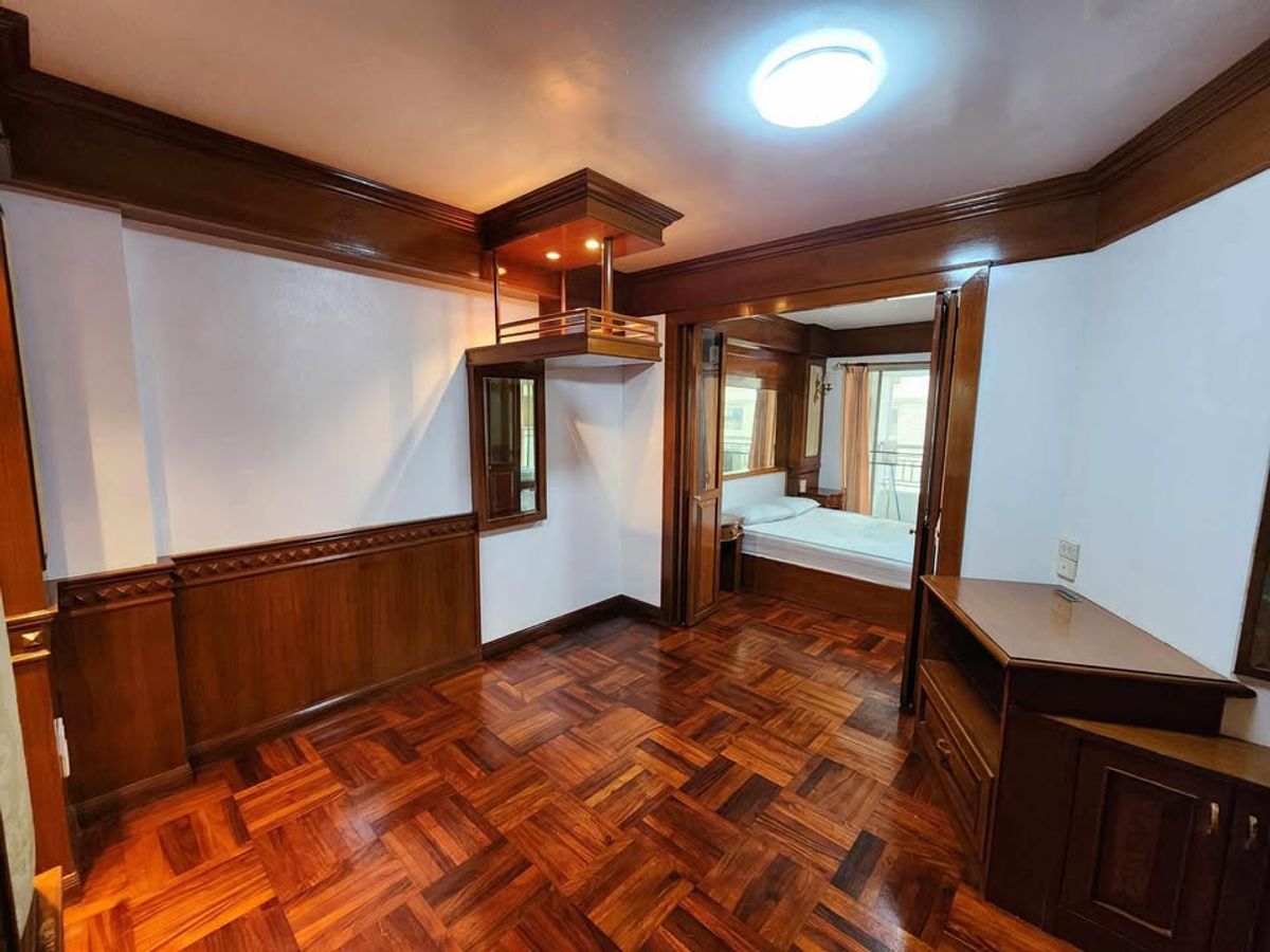 Condo for sale at Ban Suan Chaeng Watthanaro Renovation, ready to be near Chaeng Watthana Road Condo for sale at Ban Suan Chaeng Watthanaro Renovation, ready to be near Chaeng Watthana Road