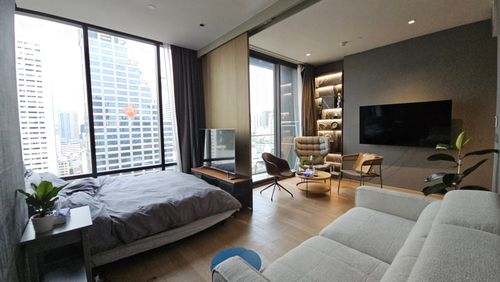 **Ashton Silom 50 Sq,m. Fully Finish @38,000บาท/month call Nong 096-2615656  ห้องกว้างมาก 50 ตรม. 1 นอน 1 น้ำ เฟอร์ครบ พร้อมอยู่   Location : Silom , Chongnonsi  Rental Price : 38,000 Baht/Month  Condominium near MRT, BTS  : Silom , Chong nonsiStation  Co