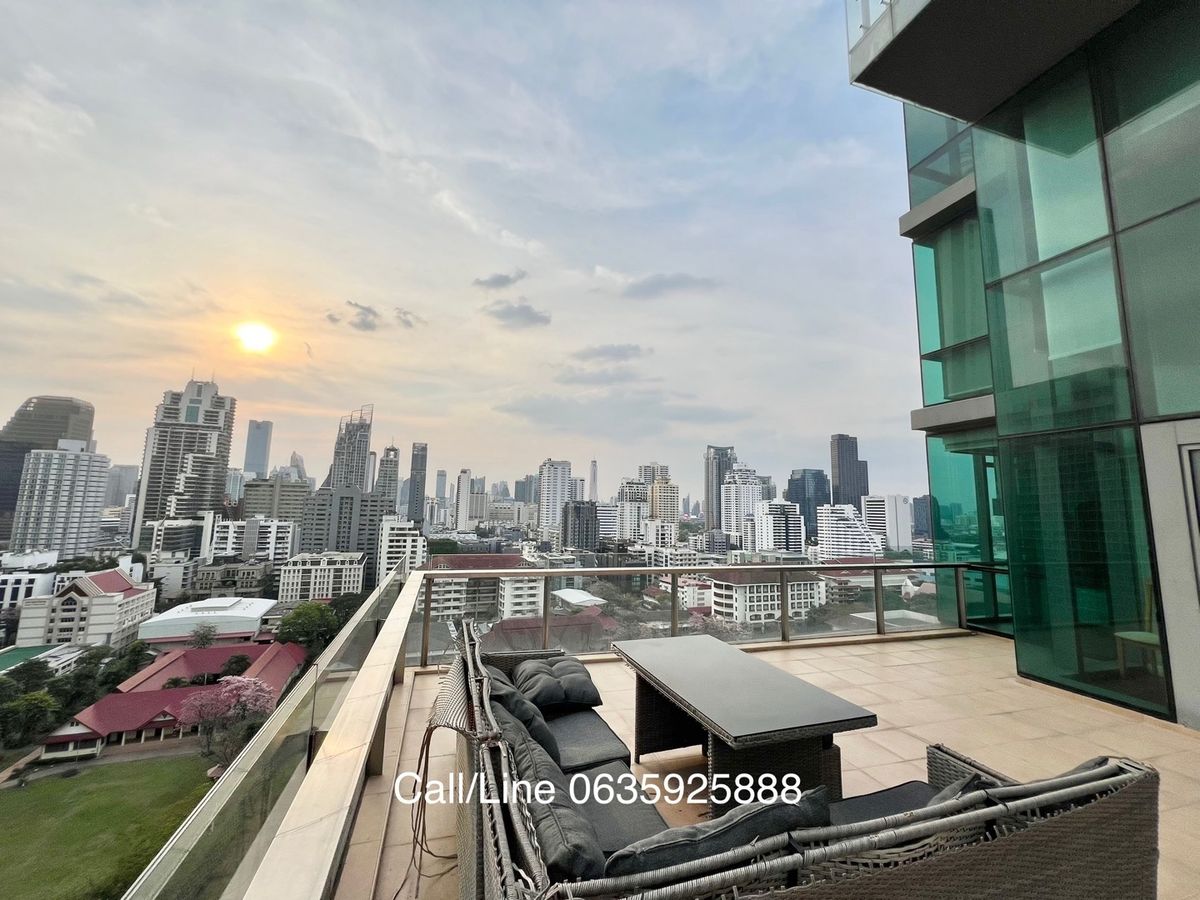 𝐅𝐨𝐫 𝐒𝐞𝐥𝐥: The Room Sukhumvit21 2bed 2Bath Duplex Balcony is very big 28.8 MB. 𝐅𝐨𝐫 𝐒𝐞𝐥𝐥: The Room Sukhumvit21 2bed 2Bath Duplex Balcony is very big 28.8 MB.