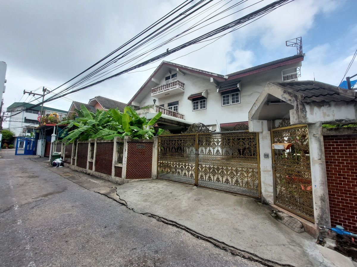 📍ใครกำลังมองหาบ้านย่านสาธุประดิษฐ์...หลังนี้คือ Rare Item ที่ต้องรีบคว้า‼️บ้านสาธุประดิษฐ์48 แค่ที่ดินก็คุ้มแล้ว 📍ใครกำลังมองหาบ้านย่านสาธุประดิษฐ์...หลังนี้คือ Rare Item ที่ต้องรีบคว้า‼️บ้านสาธุประดิษฐ์48 แค่ที่ดินก็คุ้มแล้ว