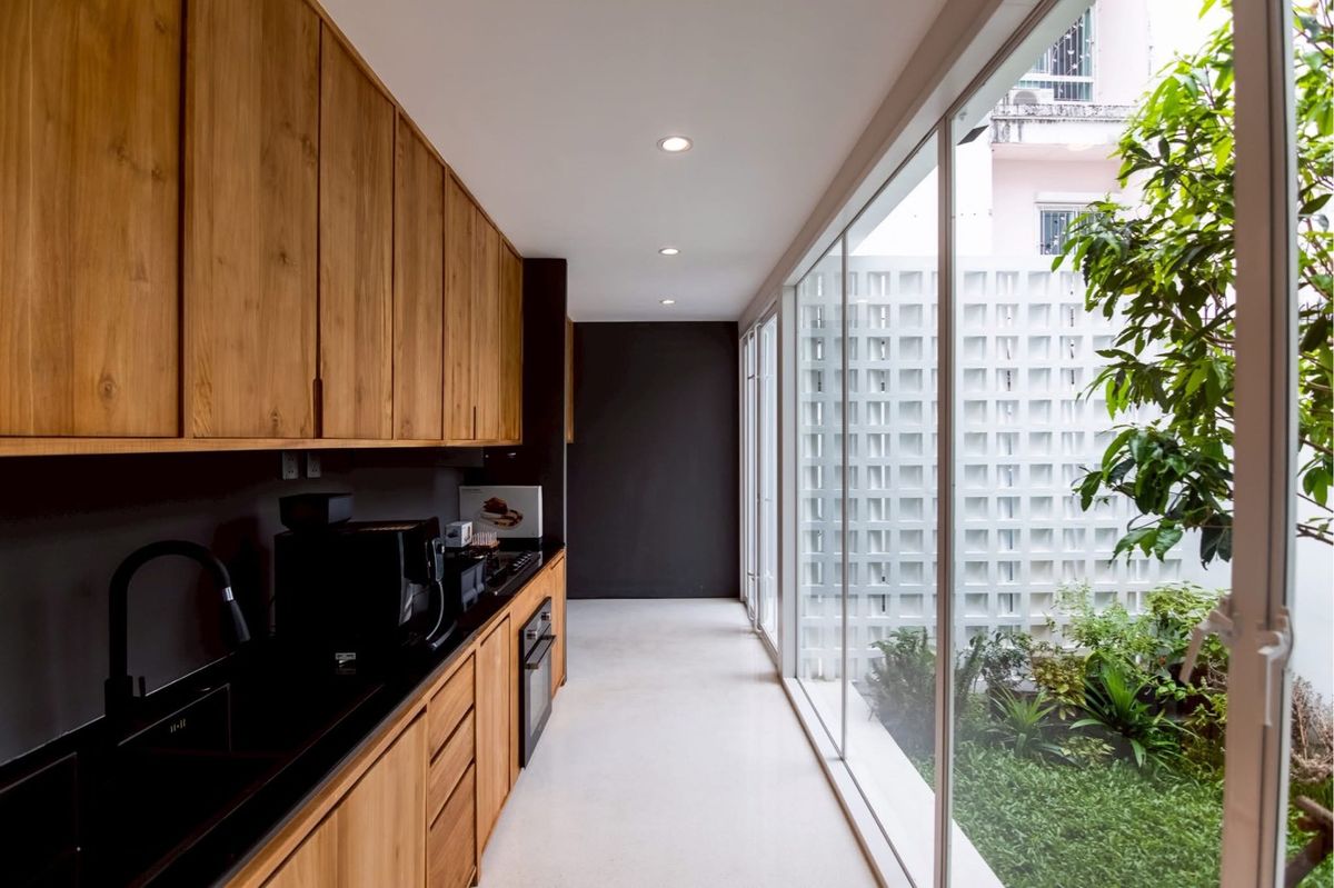  ♦ Newly Renovated ♦ ทาวน์โฮม 3 ชั้น | ขนาดที่ดิน 37.00 ตร.ว. พื้นที่ใช้สอย 280.00 ตร.ม. | 4 ห้องนอน 4 ห้องน้ำ 2 ที่จอดรถ | ใกล้ BTS รัชโยธิน, MRT ลาดพร้าว – รูปที่ 3