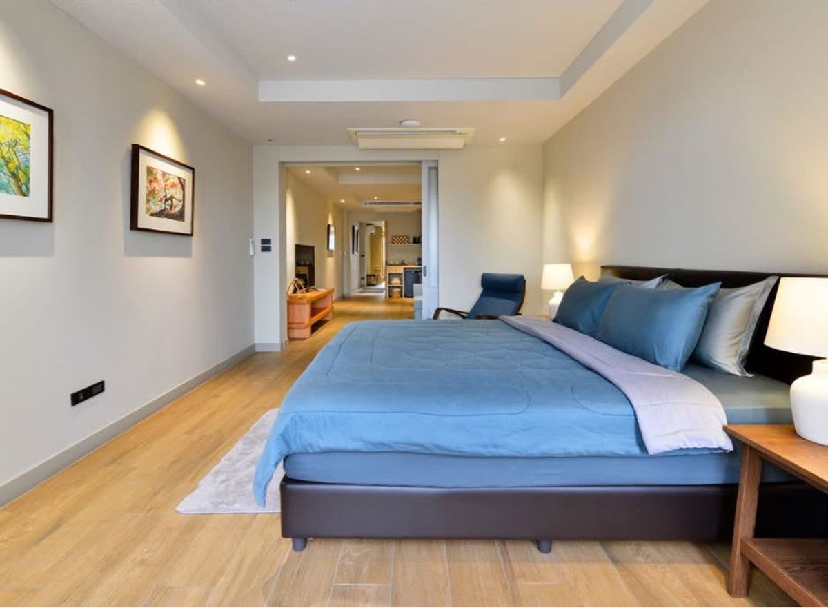 ♣ Duplex Type ♣ Floor 00 ++ | Usable space 150.00 sq.m. | 1 bedroom, 1 bathroom | Near BTS Sanam Pao
