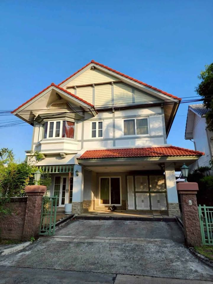 บ้านเดี่ยว 4ห้องนอน 4ห้องน้ำ ถนนชัยพฤกษ์ ใกล้ SISB , DBS 