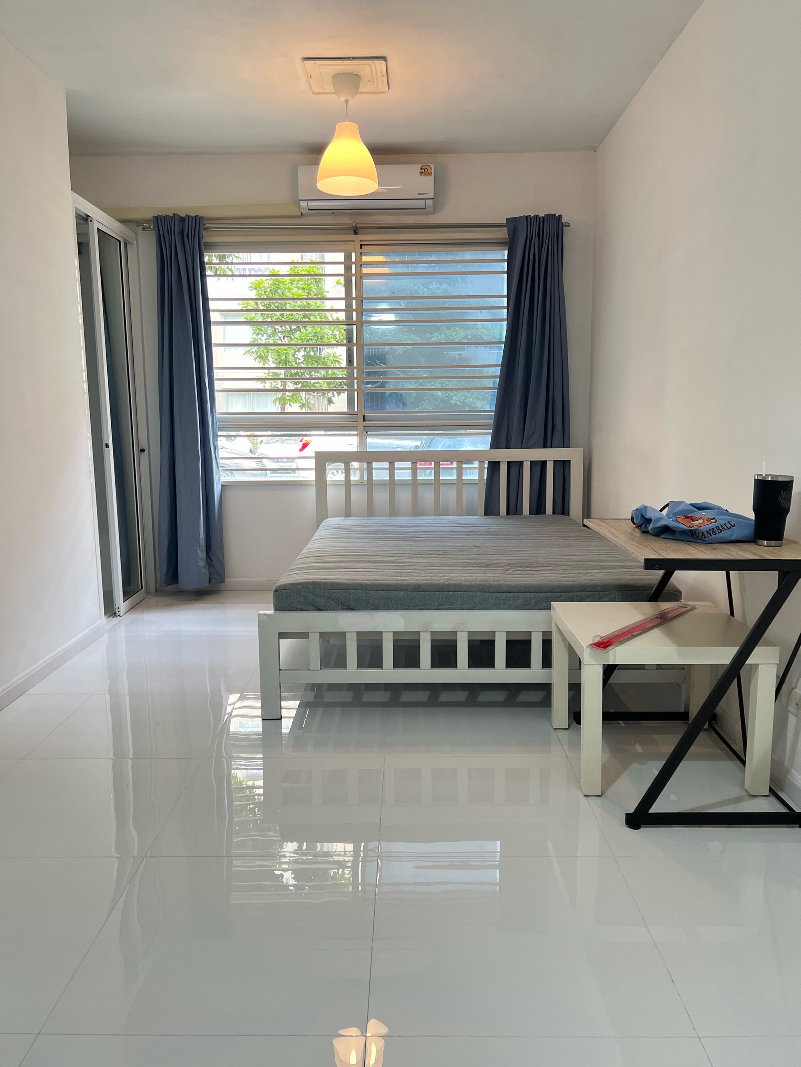 Condo for rent, plum, Studio (Partially Furnished) 26 sqm.