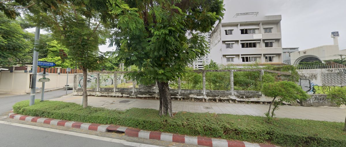 ขาย ที่ดิน แปลงสวย ทำเลดี ใจกลางเมือง ซอยนราธิวาสราชนครินทร์ 18 – พระราม 3 ขาย ที่ดิน แปลงสวย ทำเลดี ใจกลางเมือง ซอยนราธิวาสราชนครินทร์ 18 – พระราม 3