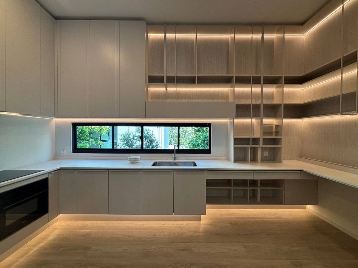  ♦ Modern style ♦ บ้านเดี่ยว 3 ชั้น 103.70 ตร.ว. 421.00 ตร.ม. | 4 ห้องนอน 4 ที่จอดรถ​ | บ้านเดี่ยวกรุงเทพกรีฑา ใกล้ ร.ร.นานาชาติเวลลิงตัน 2 นาที, มาร์เก็ตเพลส 6 นาที, โรงพยาบาลศิริน 7 นาที, ARL หัวหมาก 9 นาที – รูปที่ 4