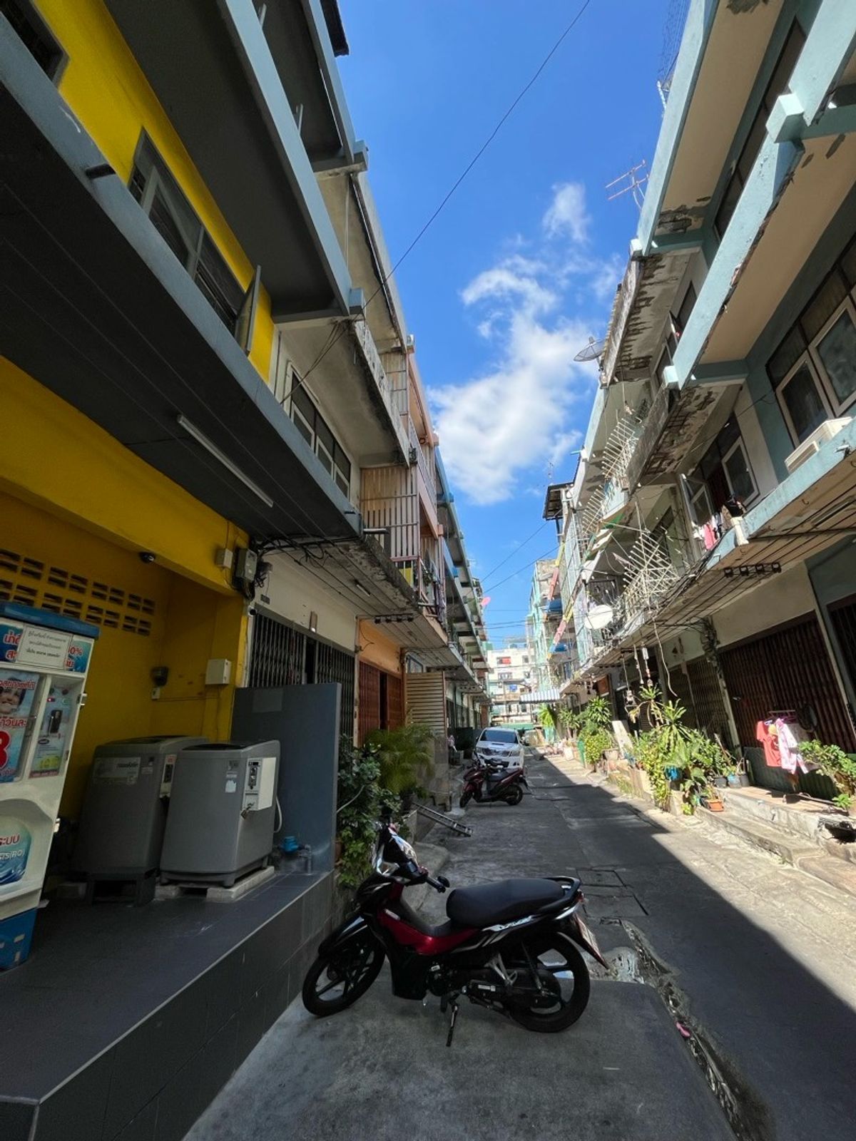 Quick discount !! Commercial building near BTS Phra Khanong !! 🔥 Quick discount !! Commercial building near BTS Phra Khanong !! 🔥