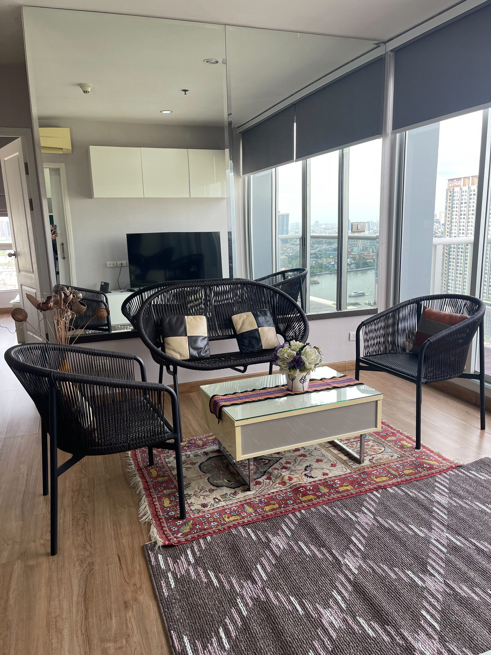 2 bedrooms for THE TREAN BANG PO Station, 31st corner room, beautiful view, river and city, with 58 sq.m. (Alp-C-1711001) 2 bedrooms for THE TREAN BANG PO Station, 31st corner room, beautiful view, river and city, with 58 sq.m. (Alp-C-1711001)