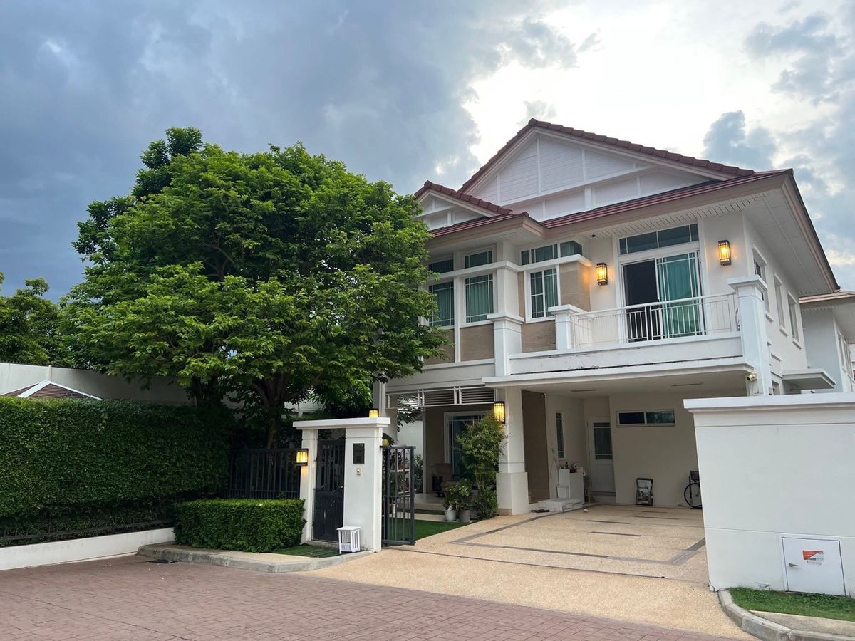 ► Luxury House ◄ 2 ชั้น | ขนาดที่ดิน 78.90 ตร.ว. พื้นที่ใช้สอย 200.00 ตร.ม. | 5 ห้องนอน 4 ห้องน้ำ 2 ที่จอดรถ | ใกล้ ถไฟฟ้าสายสีชมพู ,เซ็นทรัลแจ้งวัฒนะ ,โลตัส นอร์ท โรบินสัน ราชพฤกษ์ ,เซ็นทรัลเวสวิลล์ ► Luxury House ◄ 2 ชั้น | ขนาดที่ดิน 78.90 ตร.ว. พื้นที่ใช้สอย 200.00 ตร.ม. | 5 ห้องนอน 4 ห้องน้ำ 2 ที่จอดรถ | ใกล้ ถไฟฟ้าสายสีชมพู ,เซ็นทรัลแจ้งวัฒนะ ,โลตัส นอร์ท โรบินสัน ราชพฤกษ์ ,เซ็นทรัลเวสวิลล์