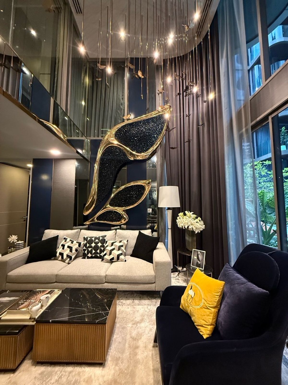 For Rent!! Ashton Residence 41**Pet Friendly🐶🐱**Rent Price!! 250,000฿ per month❤️‍🔥3 Bedrooms 4 Bathrooms size 139.69 sq.m. Contract Aomam (agent) Tel./Line id : 0955871692 WhatsApp : +66 95 587 1692 – รูปที่ 2