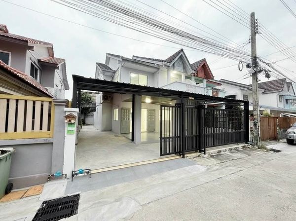 Fully Furnished 3-Bedroom House in Thaimaa, near Ratchaphruek and Rattanathibet Roads. 
