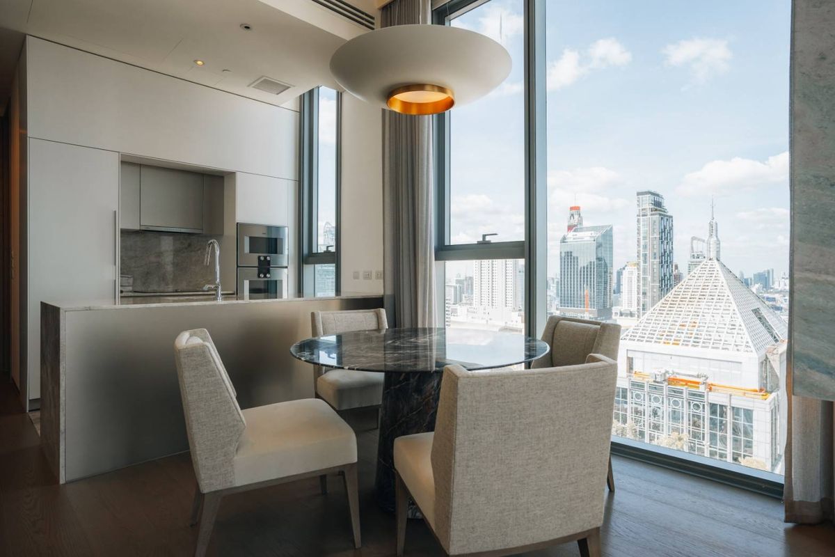  ♢ Ultra Luxury ♢ ชั้น 25+ 85.00 ตร.ม. 1 ห้องนอน | ใกล้ Mercury Tower 110 ม., โรงเรียนมาแตร์เดอี 110 ม., Central ชิดลม 220 ม., BTS สถานีชิดลม 250 ม. – รูปที่ 4