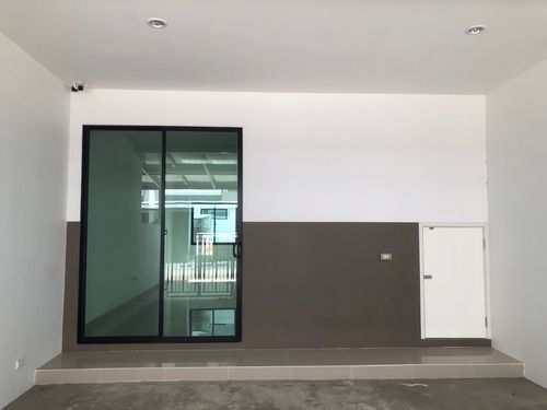 2sth-509 Townhome Home 62 with built-in furniture
