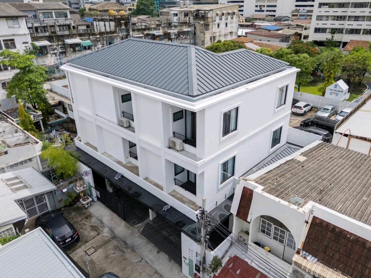 🚩For Rent : Home in Soi Sukhumvit 36 / 5 Bed, 5 Bath 🐶Pets Allowed 🚩For Rent : Home in Soi Sukhumvit 36 / 5 Bed, 5 Bath 🐶Pets Allowed