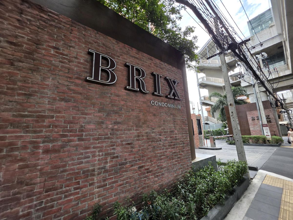 Brix Condominium Charan Sanitwong 64 MRT Sirindhorn in front of the walking project just a few steps 🔥 The cheapest selling in the project 🔥 Brix Condominium Charan Sanitwong 64 MRT Sirindhorn in front of the walking project just a few steps 🔥 The cheapest selling in the project 🔥