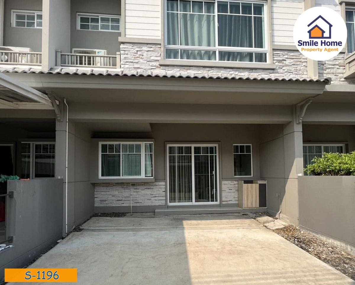 Quick sale Villaggio Bangna. Special discount price.