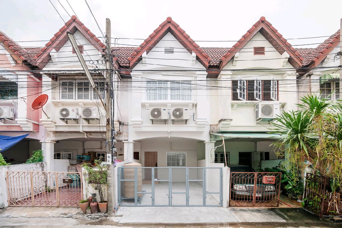 《บ้านพร้อมอยู่》แต่งครบ ลาดพร้าว 101 มี 2 นอน 2 น้ำ 《บ้านพร้อมอยู่》แต่งครบ ลาดพร้าว 101 มี 2 นอน 2 น้ำ