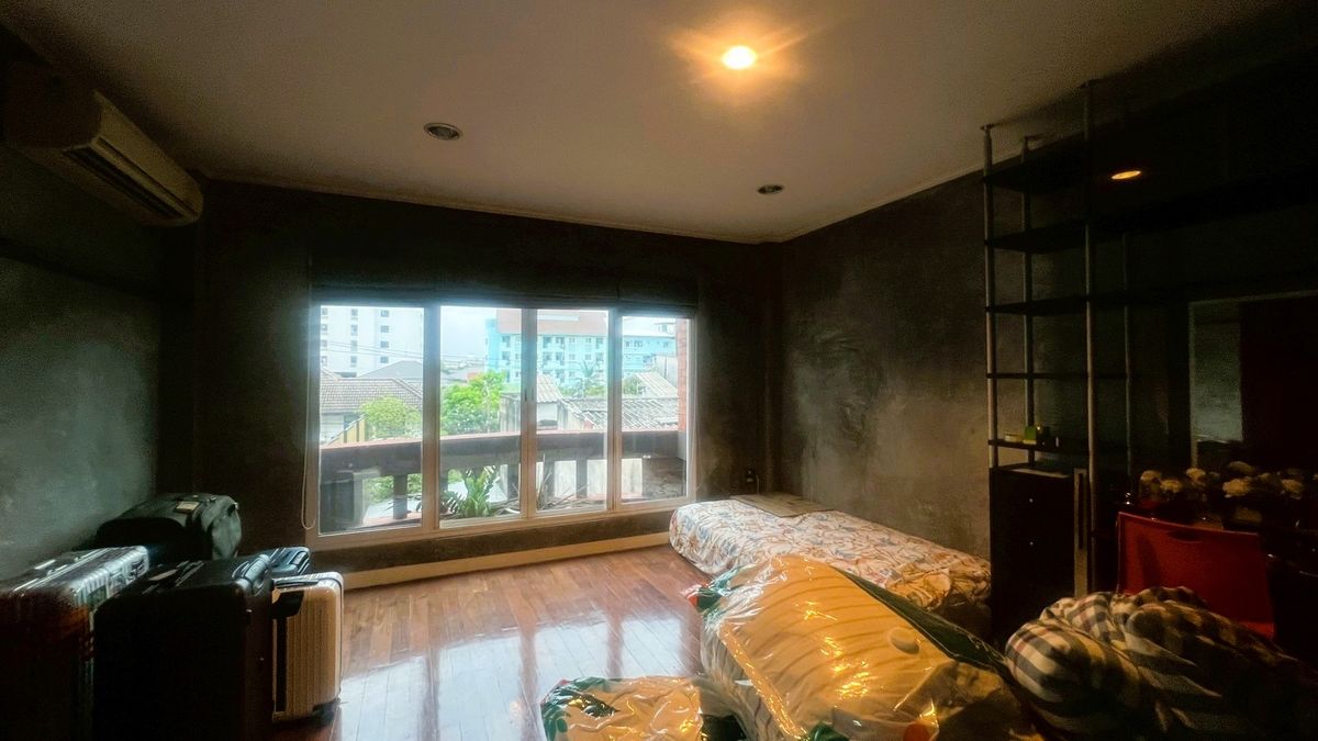บ้านเดี่ยว 4 ห้องนอน, 5 ห้องน้ำ,เนื้อที่ 120 ตรว. ทำเลดี ซ.ปรีดี25, เอกมัย ซ.10 – รูปที่ 4