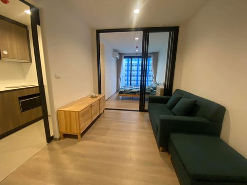 Free ownership transfer fee 🔥⭐ Selling a good quality condo, views, high -rise buildings near many department stores at The Line Phahonyothin Park, next to BTS, Lat Phrao Intersection. And special privileges that should not be missed for customers this ye
