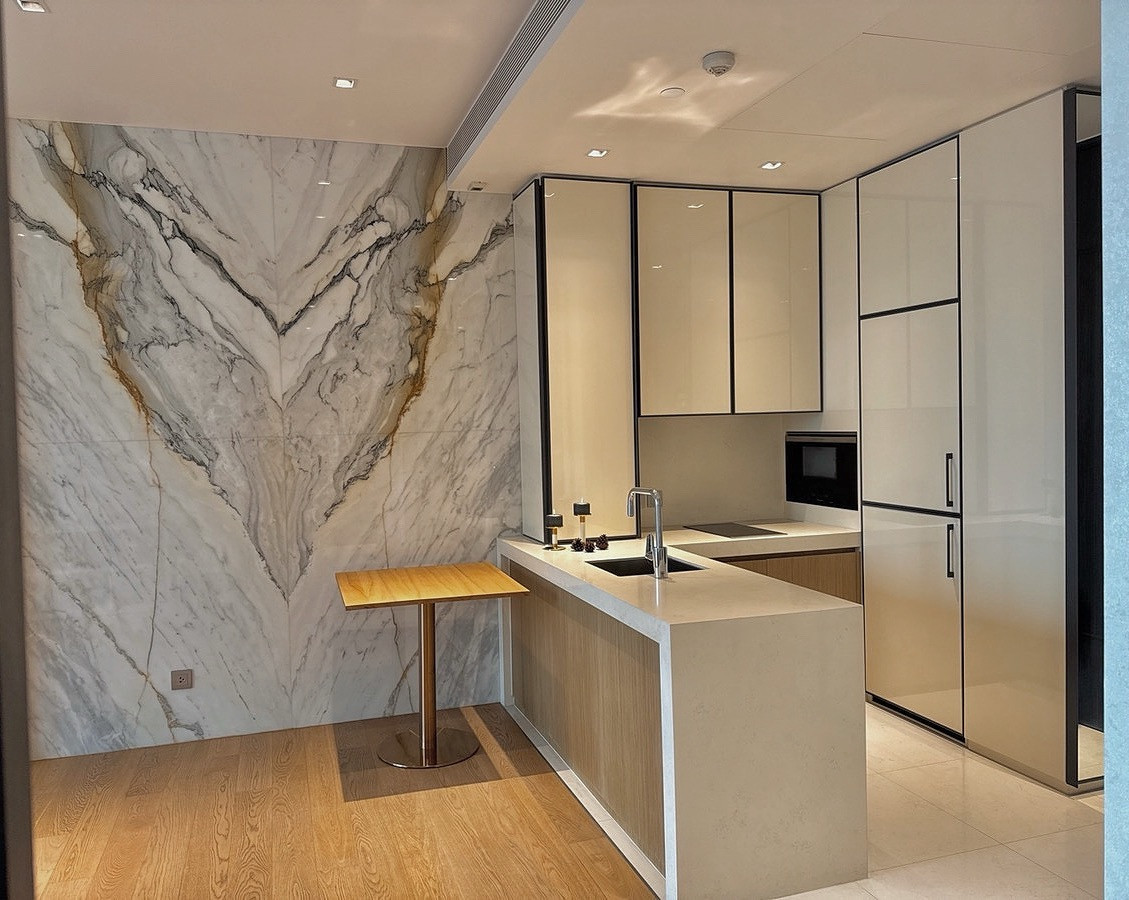 Special price. Beatniq Sukhumvit 32 - The Art of Refined Urban Living. The perfect match of time. In the heart of Thonglor - Phrom Phong Special price. Beatniq Sukhumvit 32 - The Art of Refined Urban Living. The perfect match of time. In the heart of Thonglor - Phrom Phong