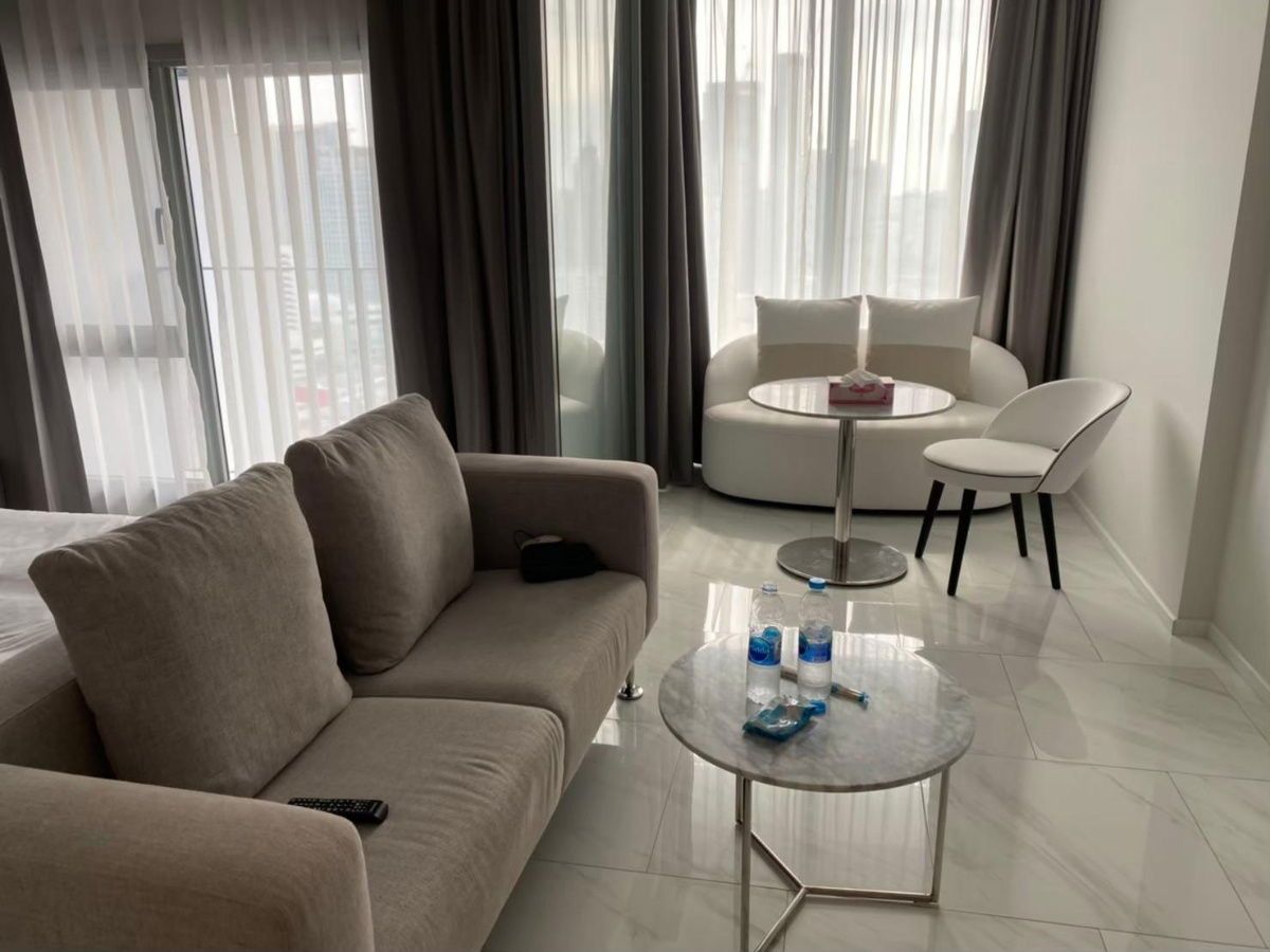 urgent For sale Hyde Sukhumvit11 1bed 26th floor (S03-1161) urgent For sale Hyde Sukhumvit11 1bed 26th floor (S03-1161)