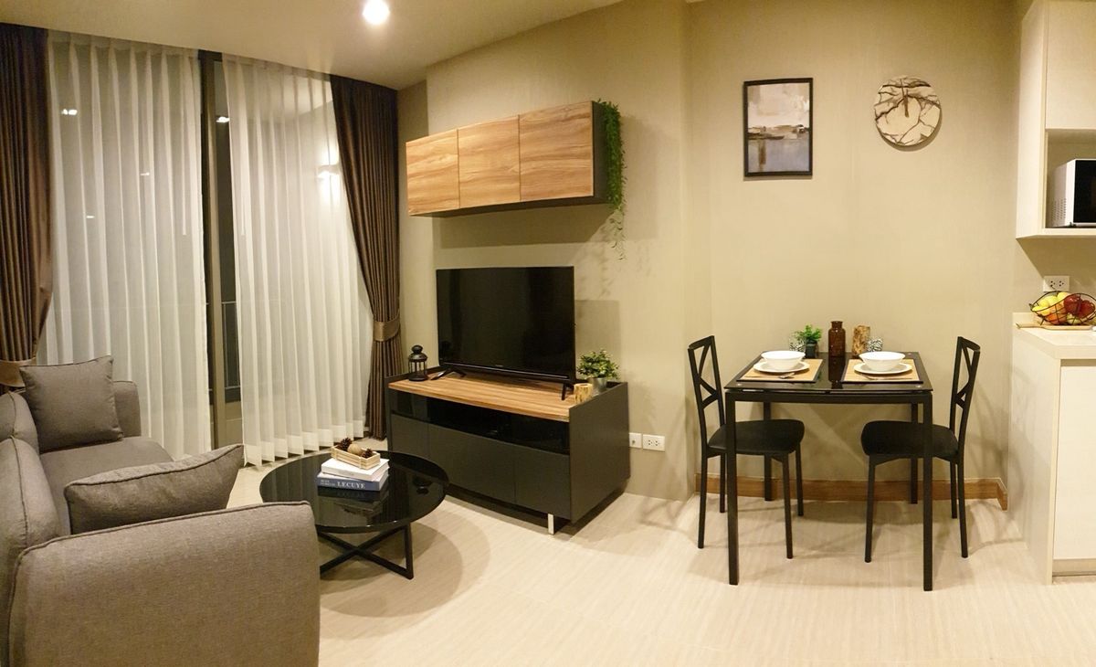 Urgent sale!! Condo Downtown 49, size 40 sq m. *BTS Thonglor* Pets allowed. Urgent sale!! Condo Downtown 49, size 40 sq m. *BTS Thonglor* Pets allowed.