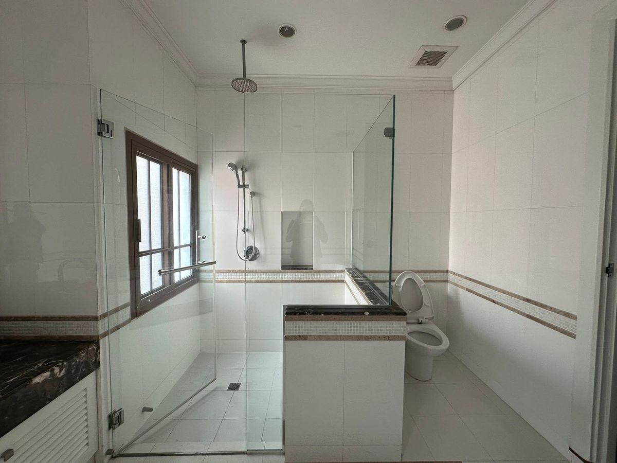 ♣ Luxury house ♣ บ้านเดี่ยว 3 ชั้น 96.00 ตร.ว. | 4 ห้องนอน 5 ห้องน้ำ | ใกล้ BTS สถานีพระโขนง 2 นาที, โรงพยาบาลสุขุมวิท 4 นาที, Gateway เอกมัย 4 นาที – รูปที่ 4