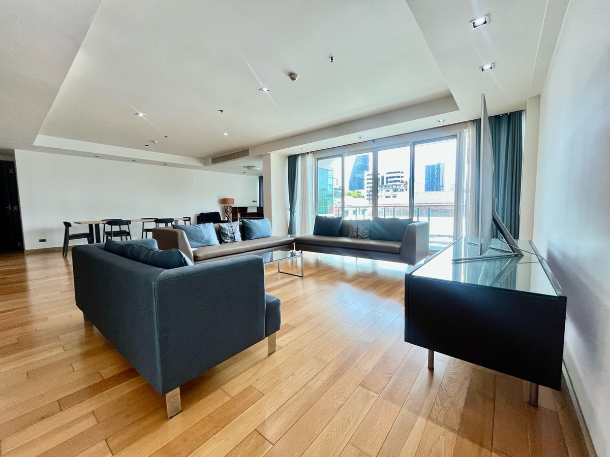 ให้เช่า คอนโดหรู Low rise ไม่ได้ผลกระทบกับแผ่นดินไหว 4ห้องนอน+ห้องแม่บ้าน Belgravia Residences✨ ใกล้ BTS Phrom Phong เพียง 500 เมตร ให้เช่า คอนโดหรู Low rise ไม่ได้ผลกระทบกับแผ่นดินไหว 4ห้องนอน+ห้องแม่บ้าน Belgravia Residences✨ ใกล้ BTS Phrom Phong เพียง 500 เมตร